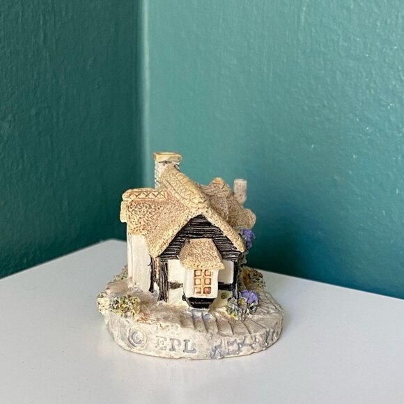 Epl The Aristocrats Collection Miniature English Country Old Cottage Figurine - Picture 4 of 9